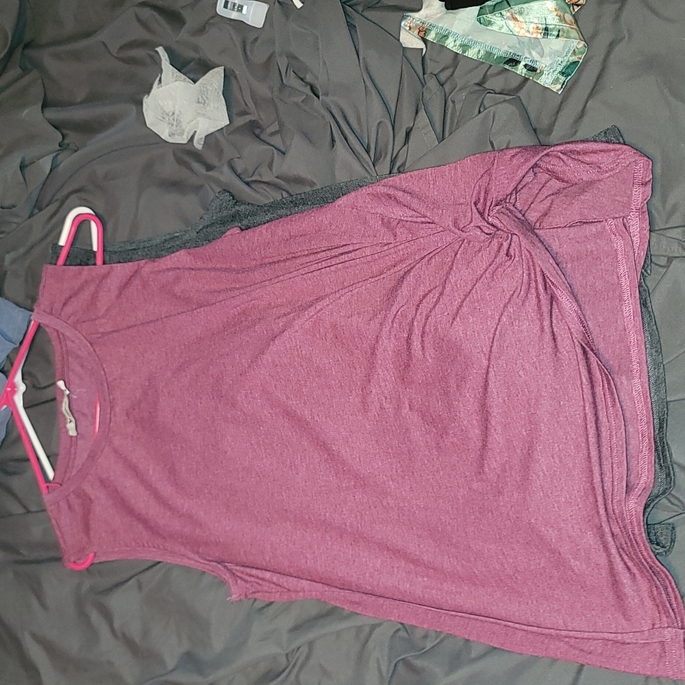 Maroon knotted tank